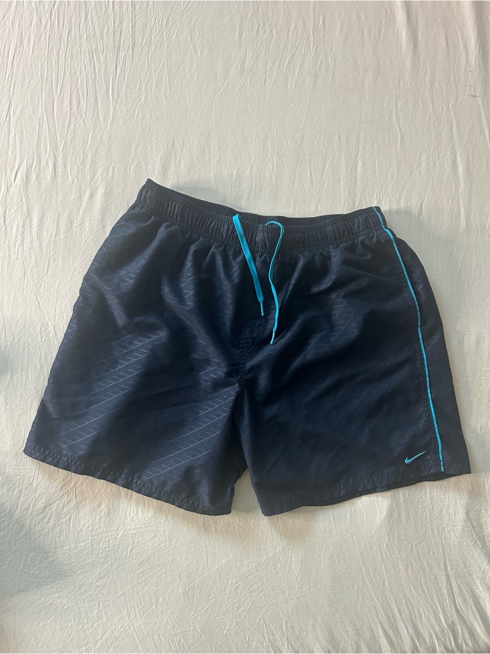 Nike Swim Shorts – Men’s Large 🌊🩳